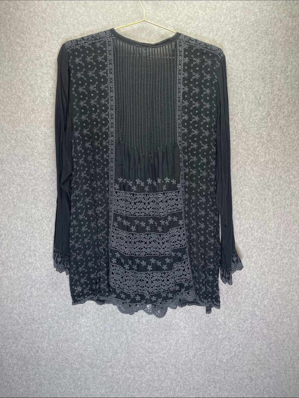 Johnny Was Black Floral Embroidered Whimsigoth Boho Tunic Top - Picture 5 of 5